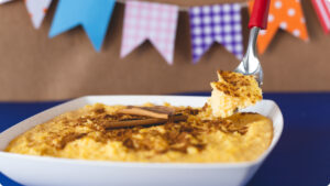 Canjica, uma comida tradicional brasileira.